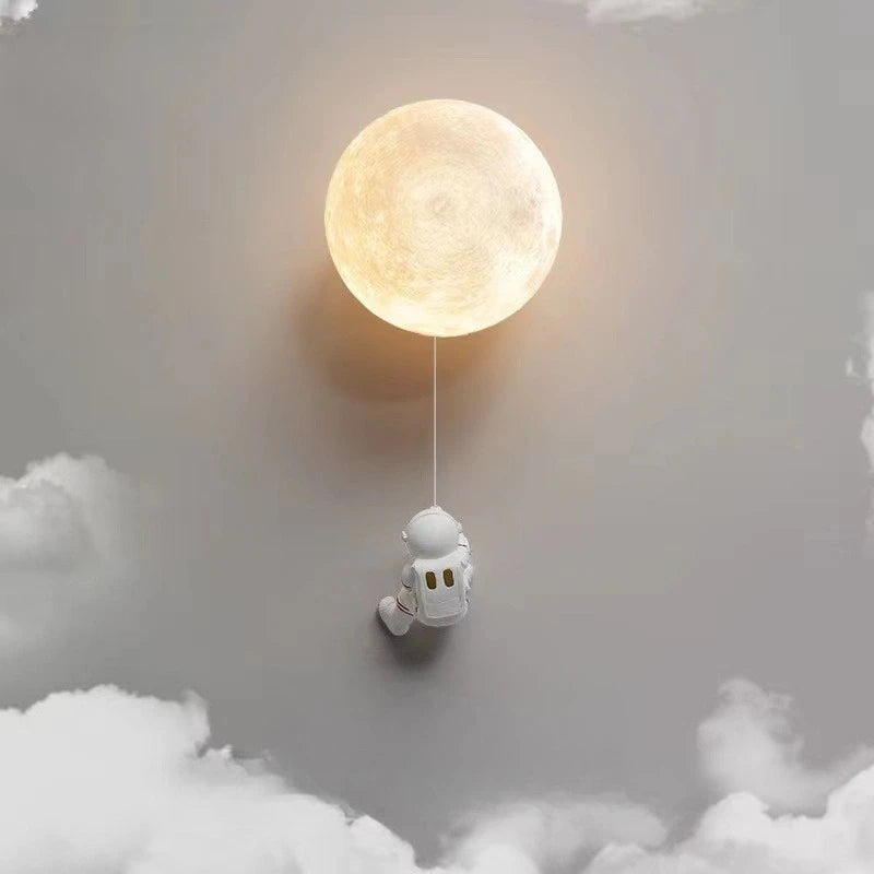 Applique murale lune avec astronaute suspendu, LED pour enfant