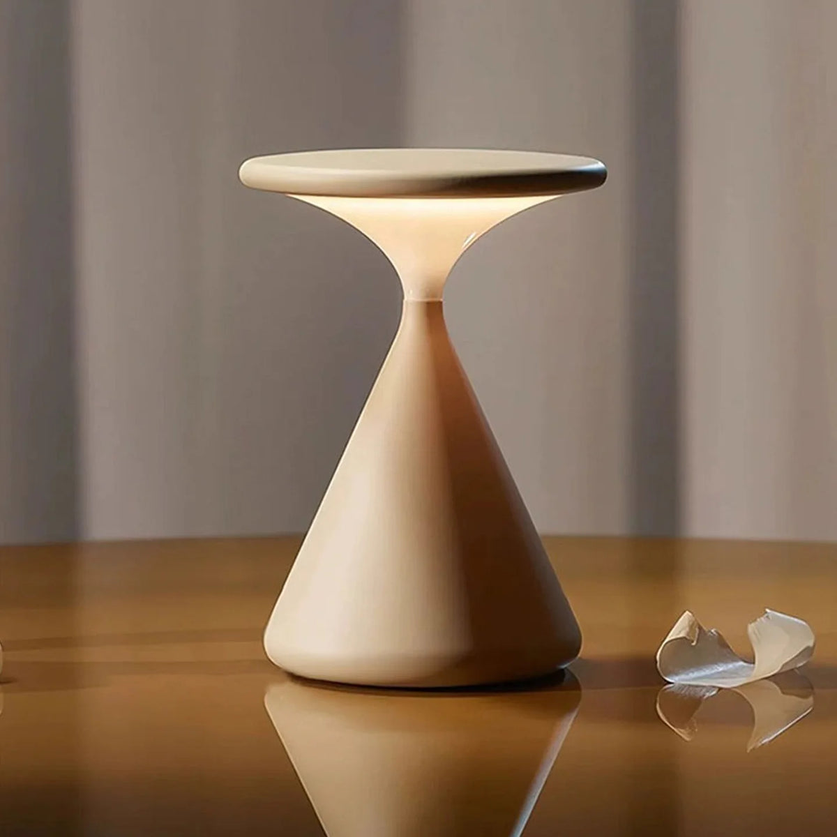 Une veilleuse d'ambiance pour chevet et table à manger