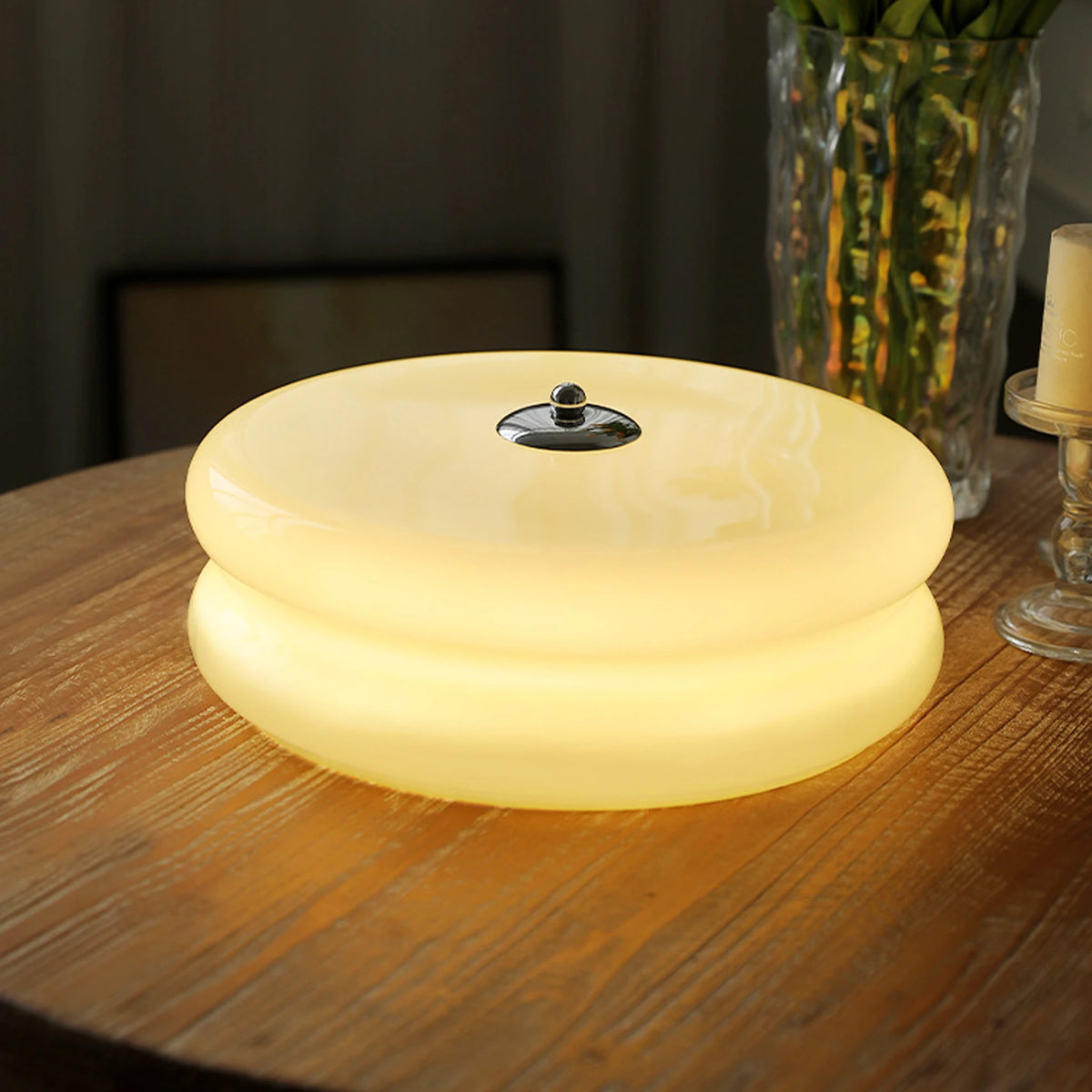 Plafonnier LED en verre opalin à double galbe, Ø 32 ou 40 cm