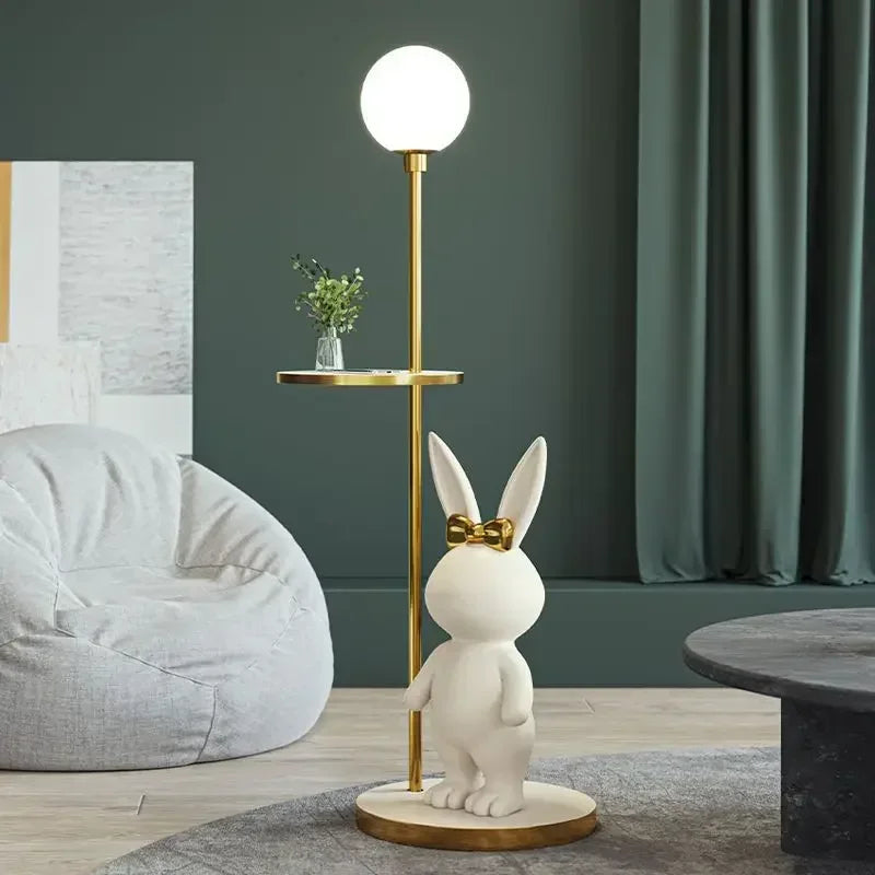 Lampadaire lapin et globe en verre dépoli
