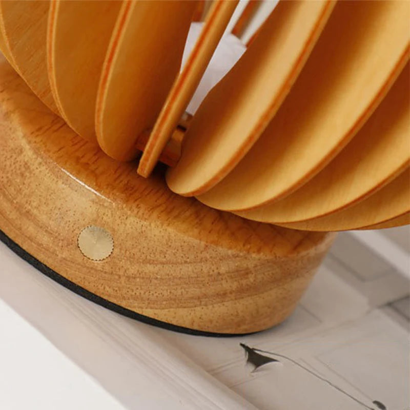 Lampe de chevet en lamelles de bois, globe ajouré USB ou rechargeable