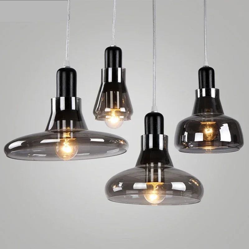 Suspension en verre fumé à tête noire, ampoule LED fournie