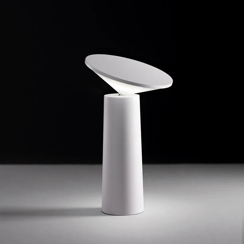 Une lampe de restaurant pour table, bureau et chevet