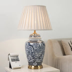 Grande lampe en céramique, porcelaine bleue ou céramique mate