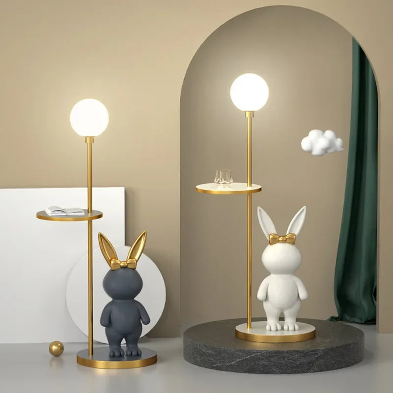 Lampadaire lapin au nœud doré, globe en verre et tige dorée, LED