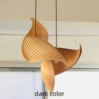 Lustre à volutes de bois en teinte naturelle ou brune, LED fournies
