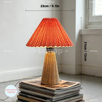 Lampe de chevet en rotin à pied conique et abat-jour plissé, 31 cm