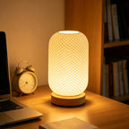 Lampe de chevet imprimée en 3D sur socle bois, trois formes