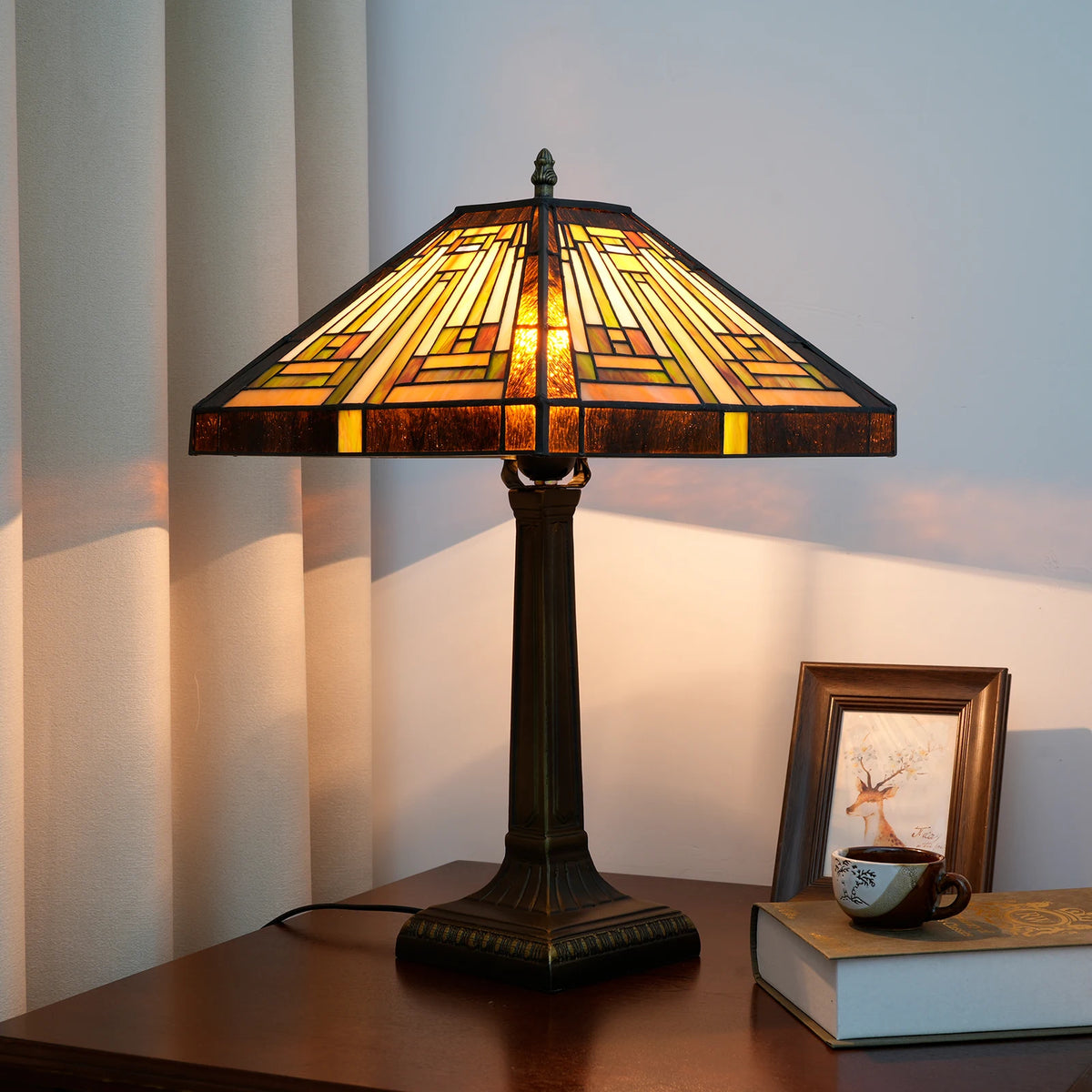 Lampe Tiffany vitrail de style Mission, abat-jour carré 42 cm