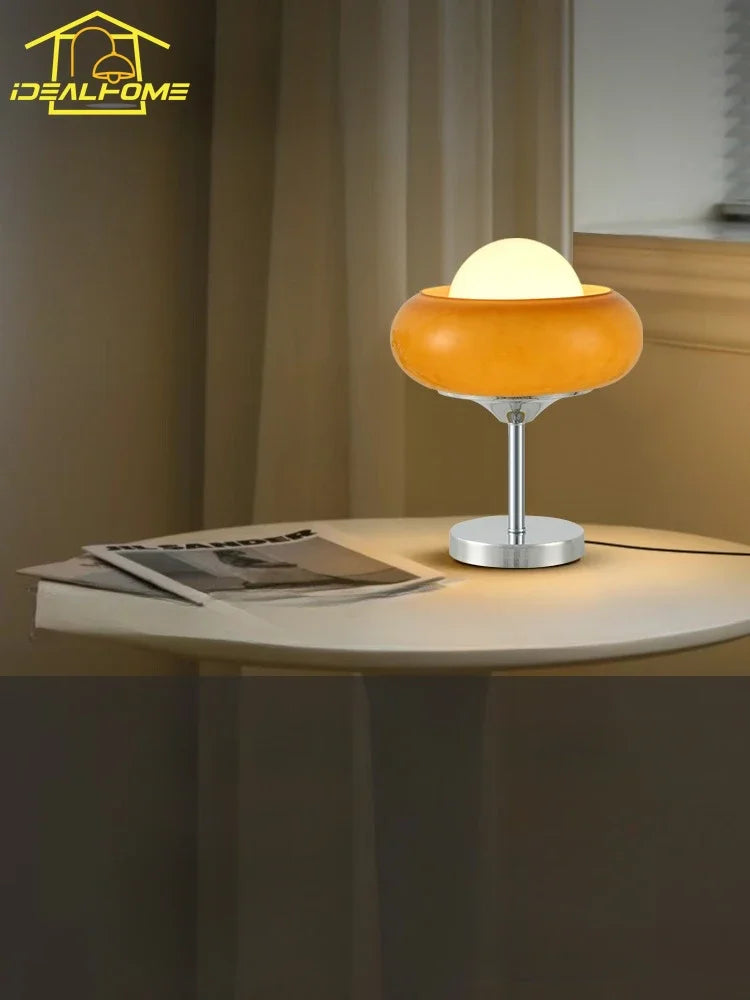 Lampadaire rétro à coupe de verre orange et globe opalin, chromé