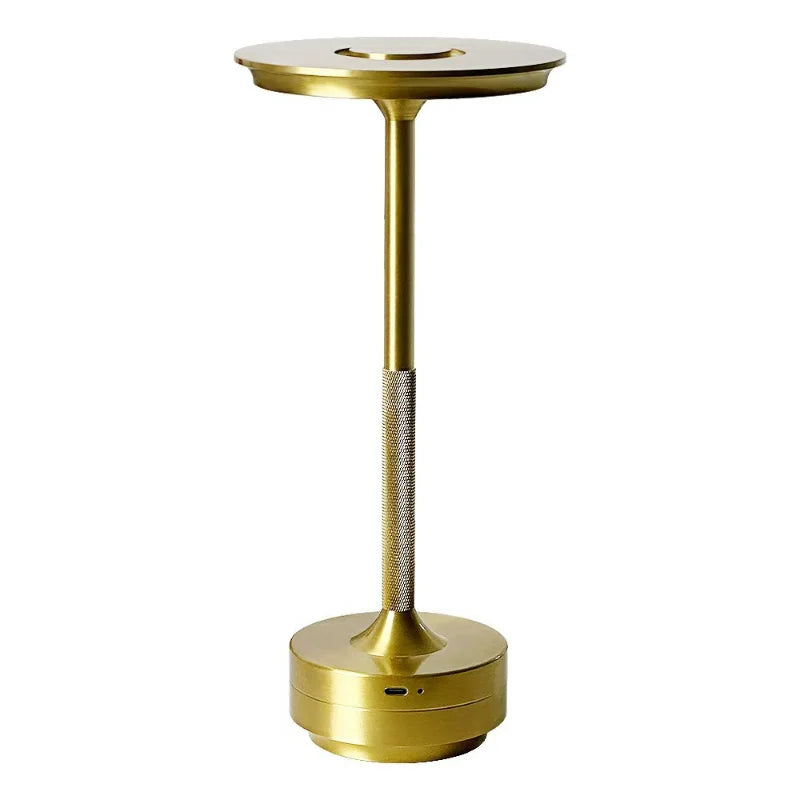 Lampe de table en aluminium à tige striée