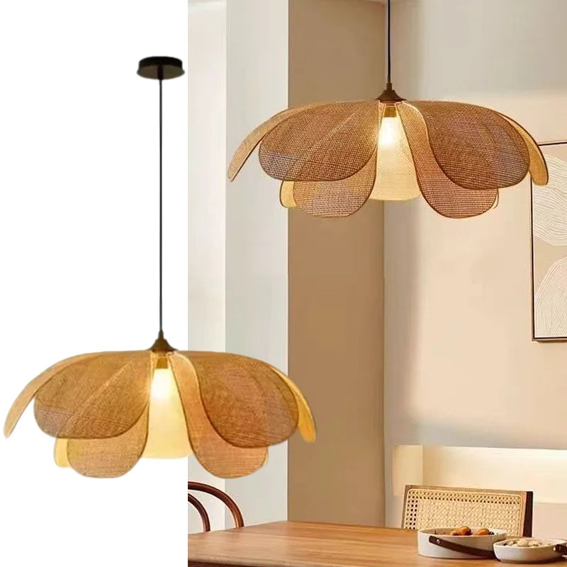 Suspension fleur en maille de rotin, pétales ajourés de 40 à 60 cm