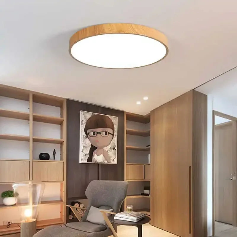 Plafonnier LED extra-plat rond finition bois clair, Ø 23 ou 30 cm