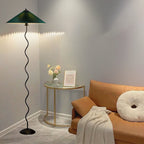 Lampadaire noir à tige ondulée et abat-jour plissé, 150 cm