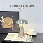 Lampe de table sans fil champignon en métal doré ou argenté