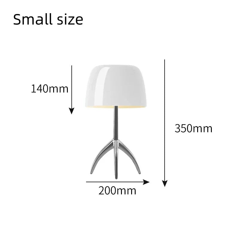 Lampe à poser dôme de verre sur trépied chromé ou doré, 2 tailles