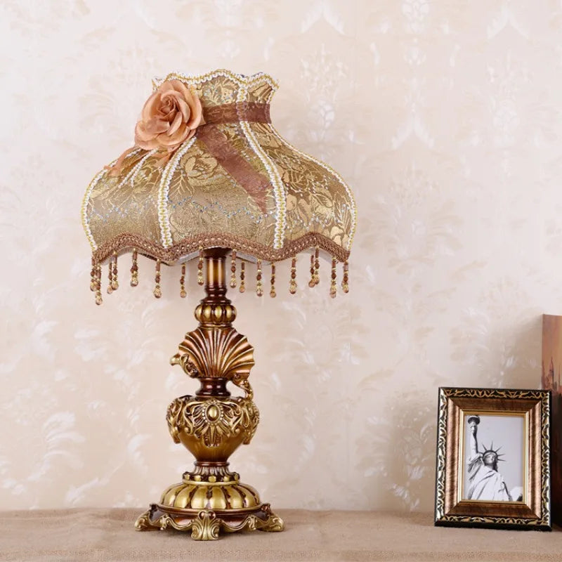 Lampe de chevet baroque 55 cm, ampoule LED fournie et télécommande