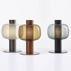 Lampe lanterne en verre et cylindre de métal perforé, 42 cm