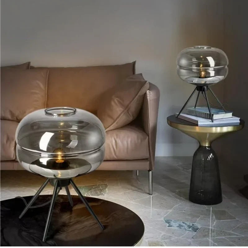 Ampoule fournie et teinte de lumière au choix
