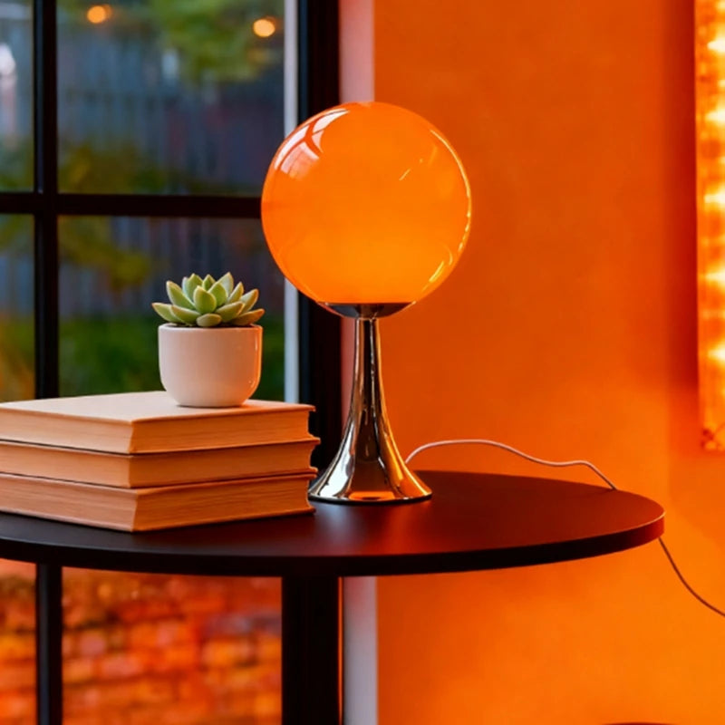 Lampe boule en verre opalin sur pied trompette
