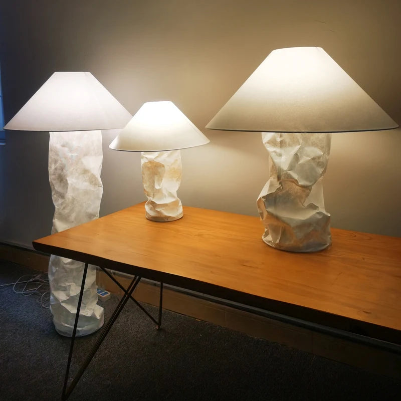 Lampe champignon en papier froissé, Ø 50 à 75 cm, à poser ou au sol