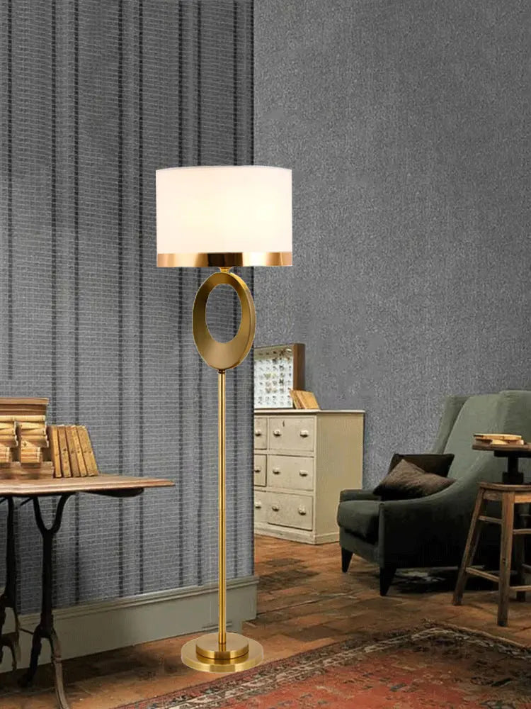 Un luminaire de salon au charme d'hôtel particulier