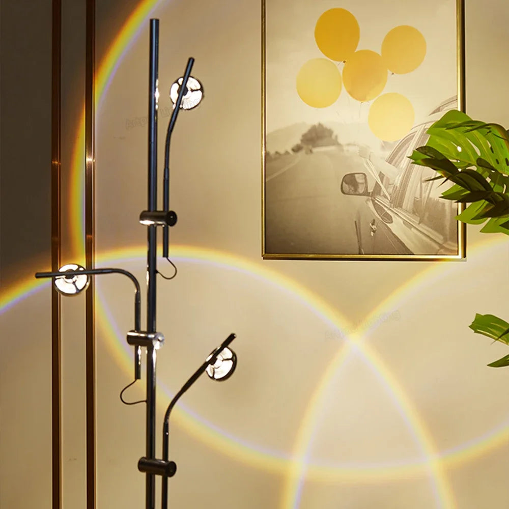 Lampadaire LED à têtes orientables projetant des halos de lumière