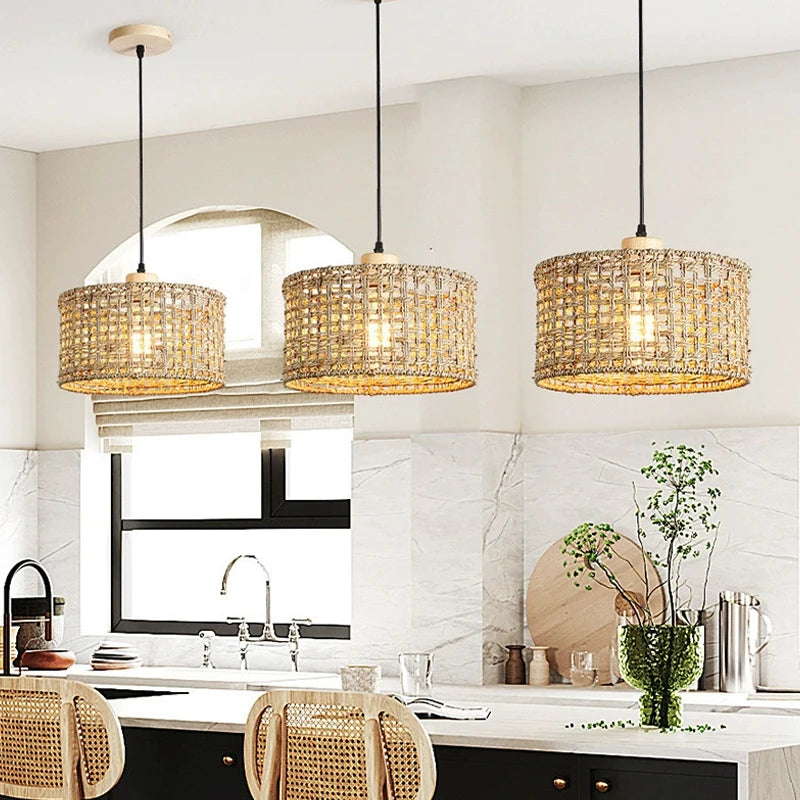Suspension tambour en paille tressée, Ø 30 cm, rosace en bois