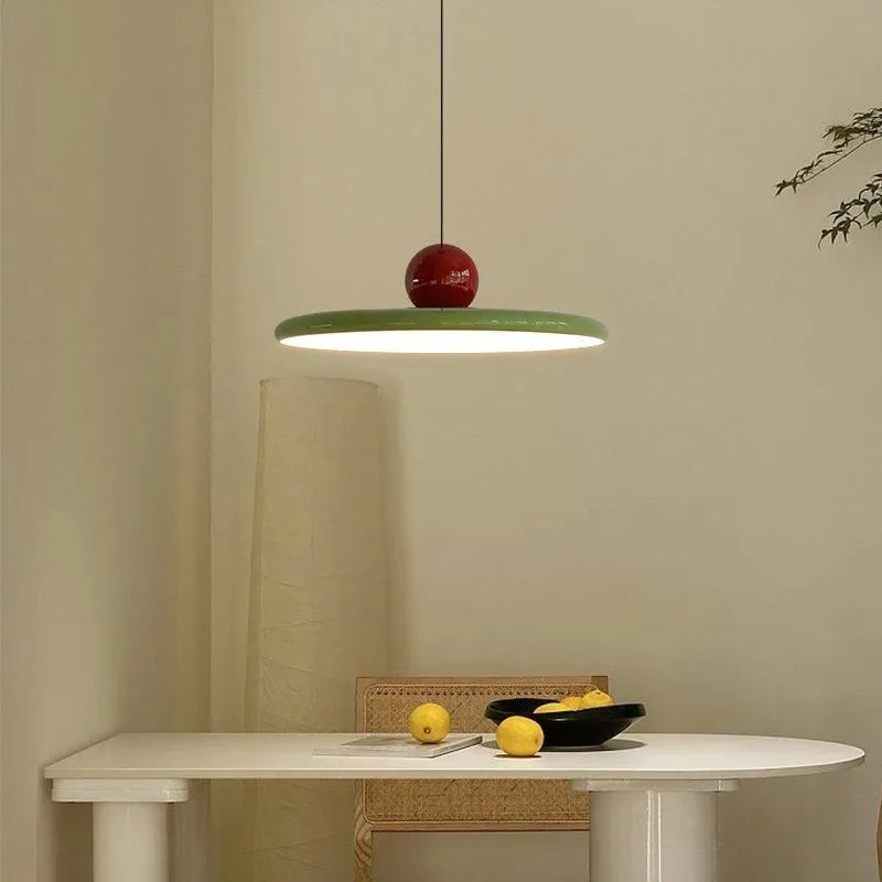Suspension déportée à bras pivotant et disque LED laqué coloré
