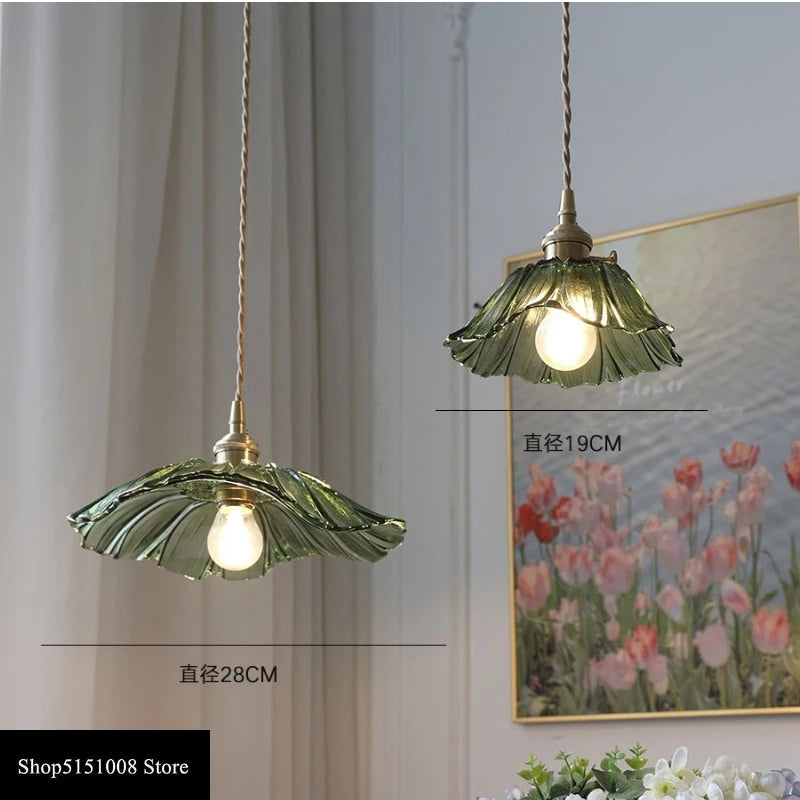Suspension fleur en verre coloré Ø 19 ou 28 cm, douille à molette