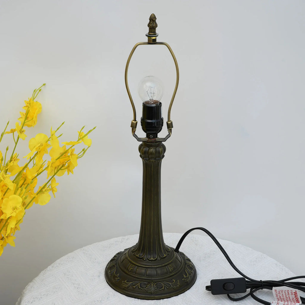 Pied de lampe vintage finition laiton vieilli, lyre et câble 145 cm