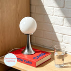 Lampe de chevet globe en verre coloré sur pied tulipe chromé, USB