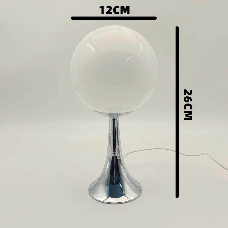 Lampe boule en verre opalin sur pied chromé, tactile, 26 cm