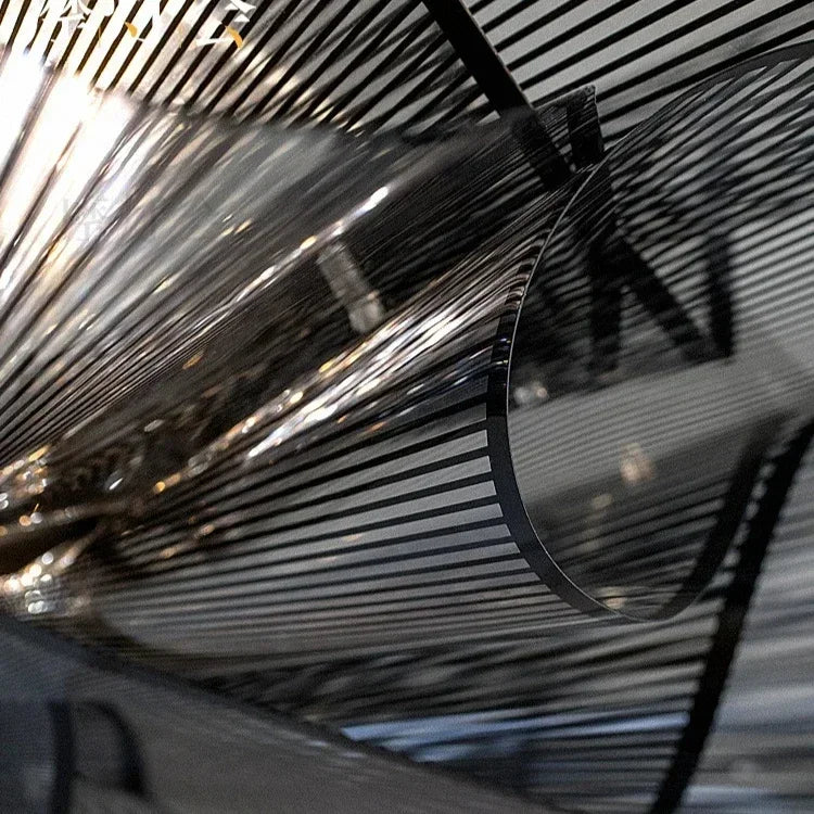 Lustre fleur en voiles de PVC strié, blanc ou noir, LED trois teintes