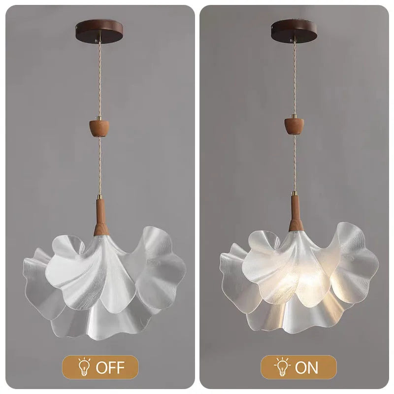 Suspension fleur Ø 40 cm en trois modèles, ampoule trois teintes