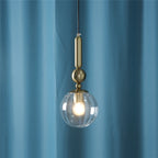 Suspension globe en verre teinté sur colonne dorée à perle, Ø 15 cm