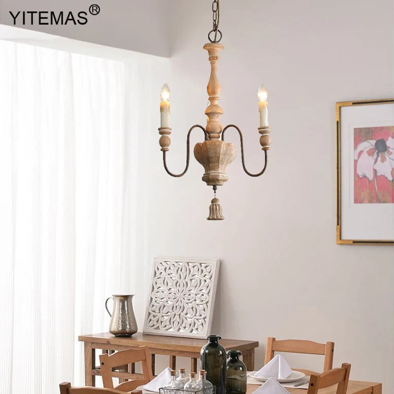 Lustre en bois tourné à 3 bras et chandelles, style rétro