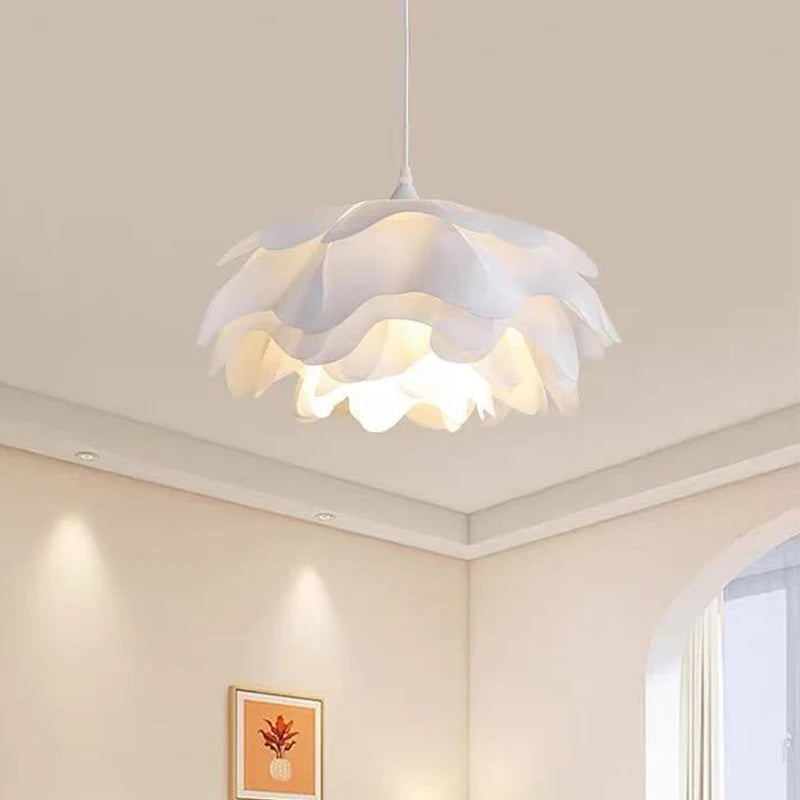 Suspension lotus à larges pétales blancs, Ø 40 à 60 cm, LED fournie