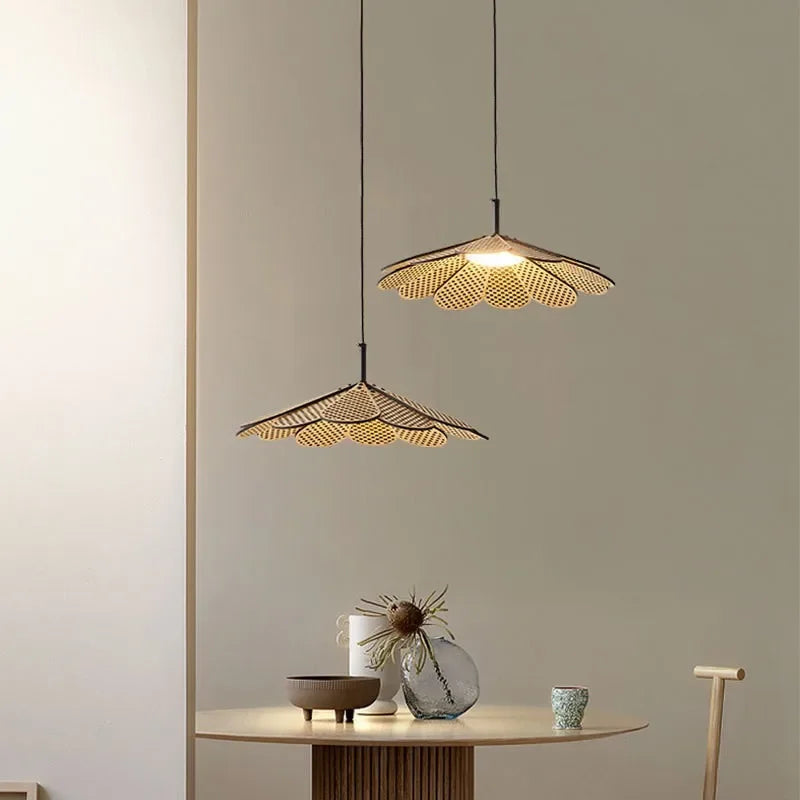 Suspension en bois à pétales de style japonais, Ø 40 cm, LED