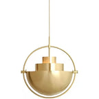 Suspension design à demi-coupoles pivotantes dans un cerceau doré