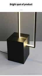 Lampadaire LED cadre rectangulaire sur socle cube, 130 ou 160 cm