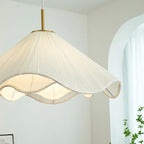 Suspension en tissu plissé à volant ondulé, tige dorée, Ø 40 à 80 cm