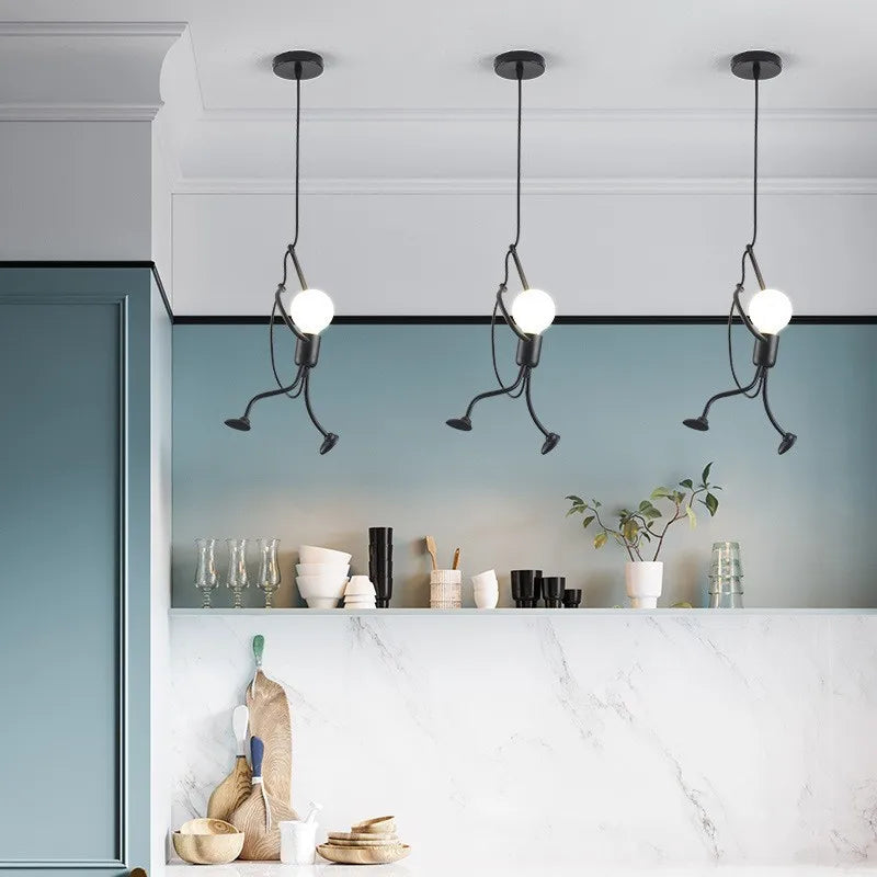 Suspension petits bonshommes en fer noir, 1 ou 3 lumières, E27