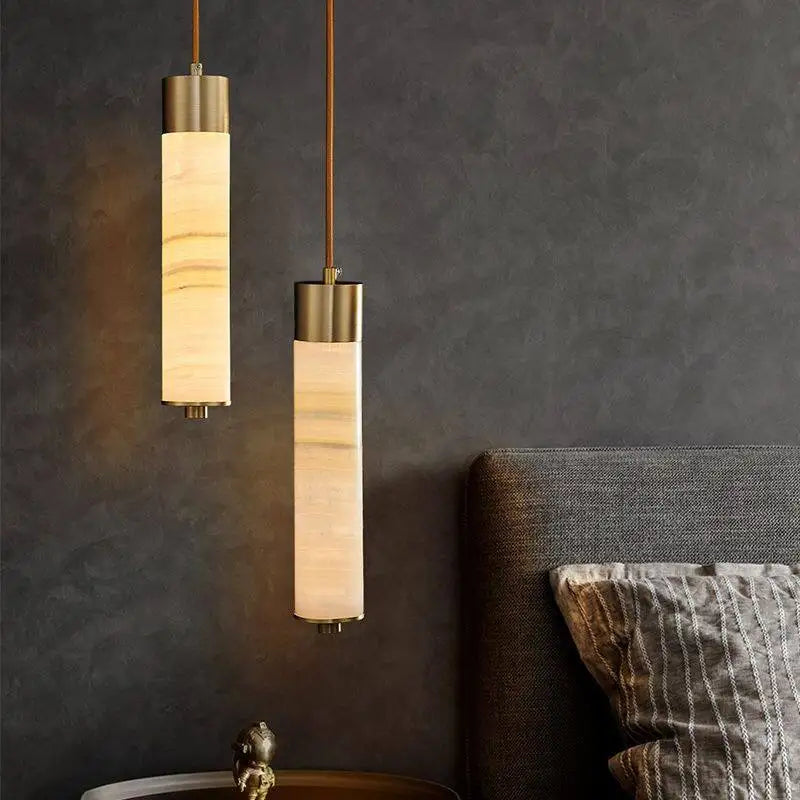 Suspension double en résine effet marbre, finitions dorées