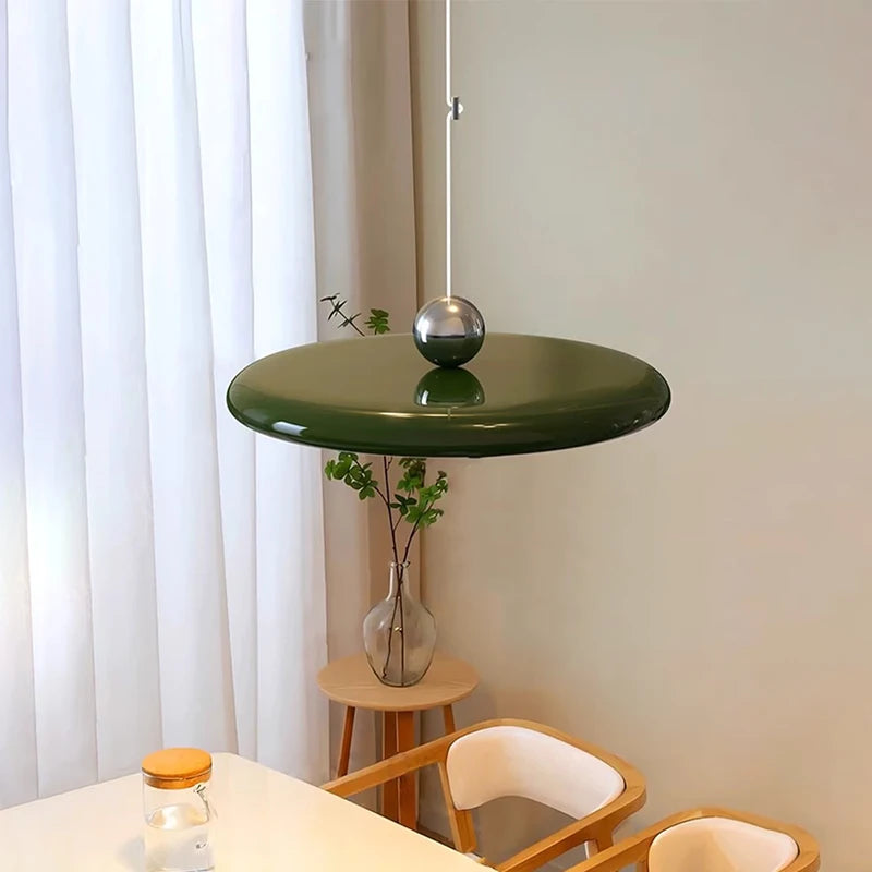 Une suspension ludique pour la table et le séjour