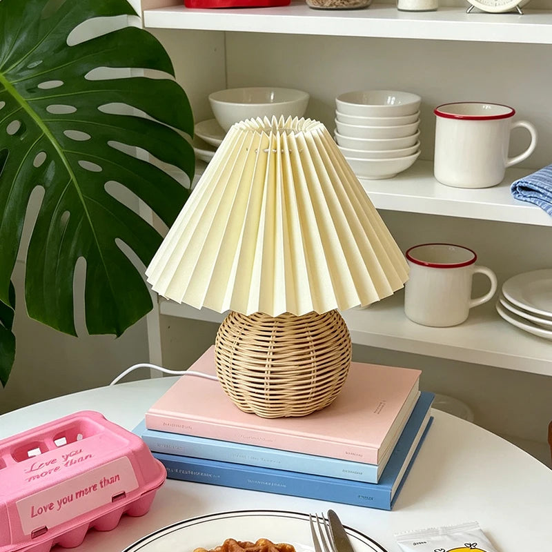 Une lampe gaie pour buffet, étagère et chambre