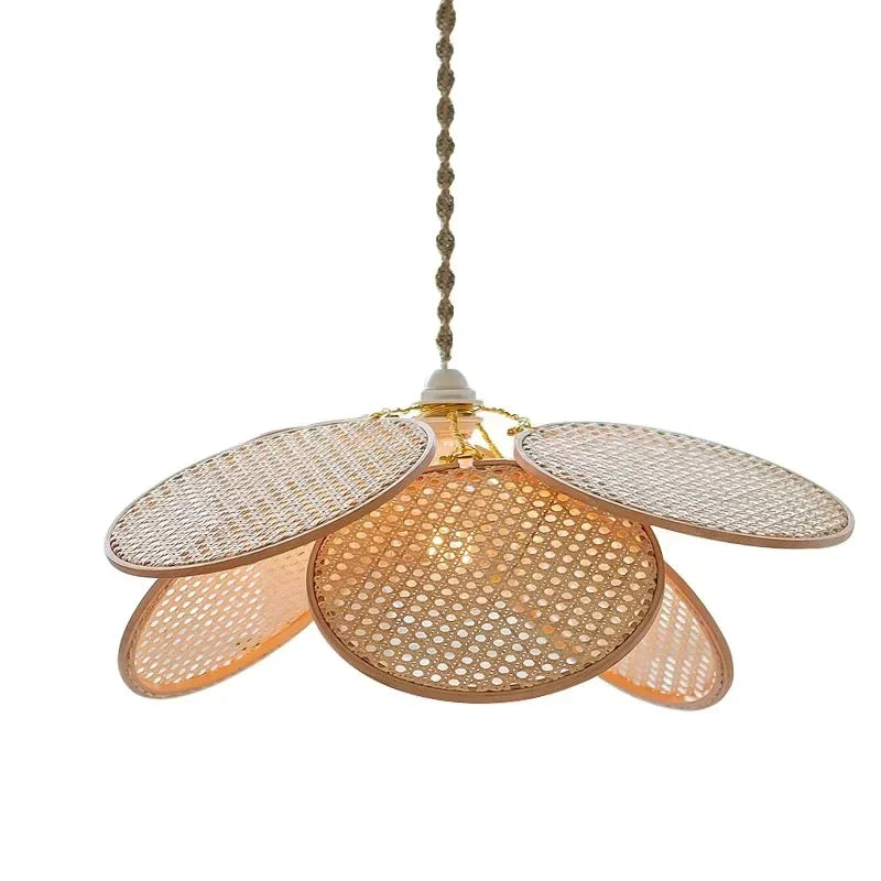 Suspension fleur en cannage de rotin à cinq pétales, Ø 30 à 60 cm
