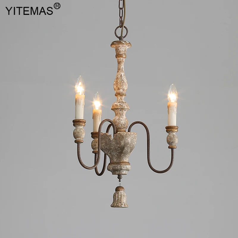 Lustre en bois tourné à 3 bras et chandelles, style rétro