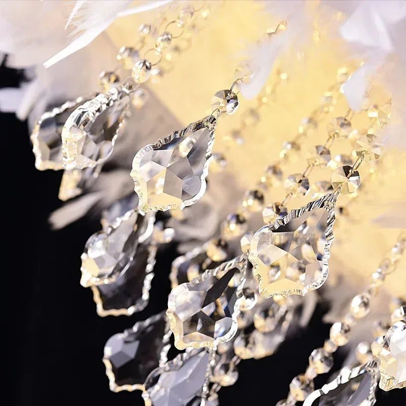 Lustre tambour en plumes à pampilles, blanc, rose ou rouge foncé