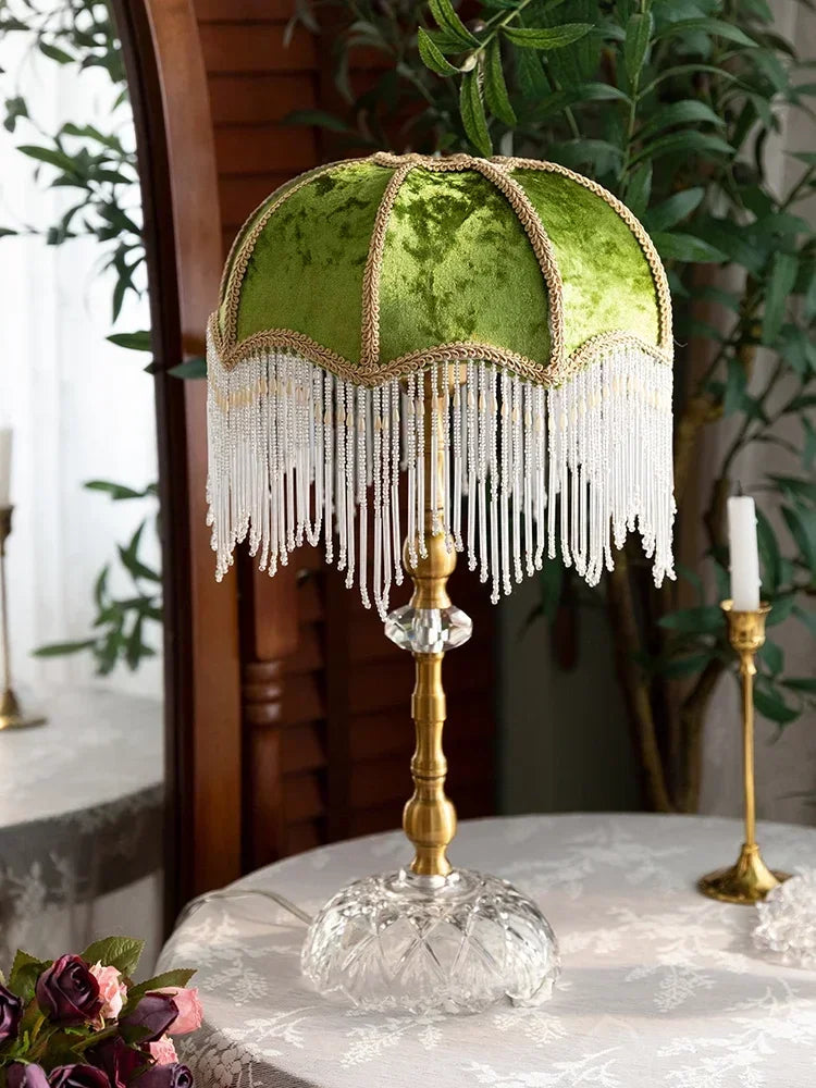 Lampe de chevet vintage en velours, abat-jour dôme à franges perlées